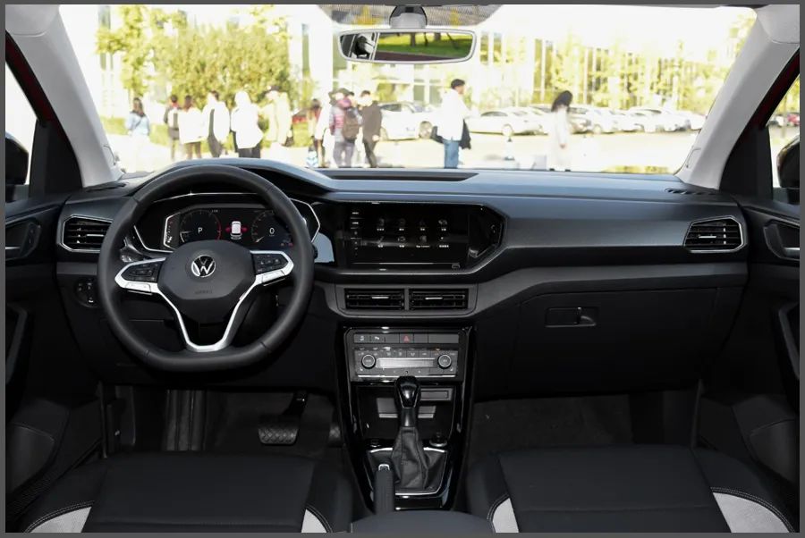 探影和标致2008哪个好,15万左右法系车买什么车好