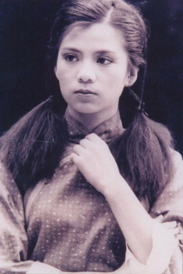 37年后《射雕英雄传》演员今昔照黄日华58岁曾江86岁而他89岁