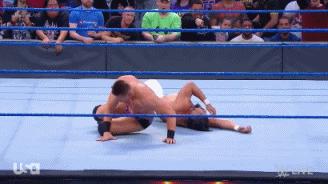 「WWE9.11战报」送葬者回归祭出锁喉抛摔！欧文斯被炒鱿鱼了