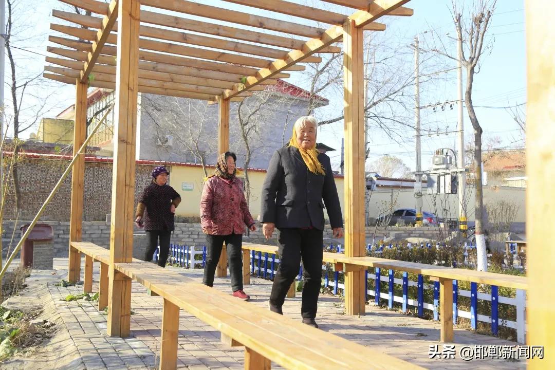 肥乡哪里有足球场,肥乡水上公园足球场