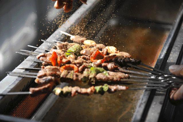 如何才能把烧烤店开得很好呢,烧烤店怎么开才能爆火