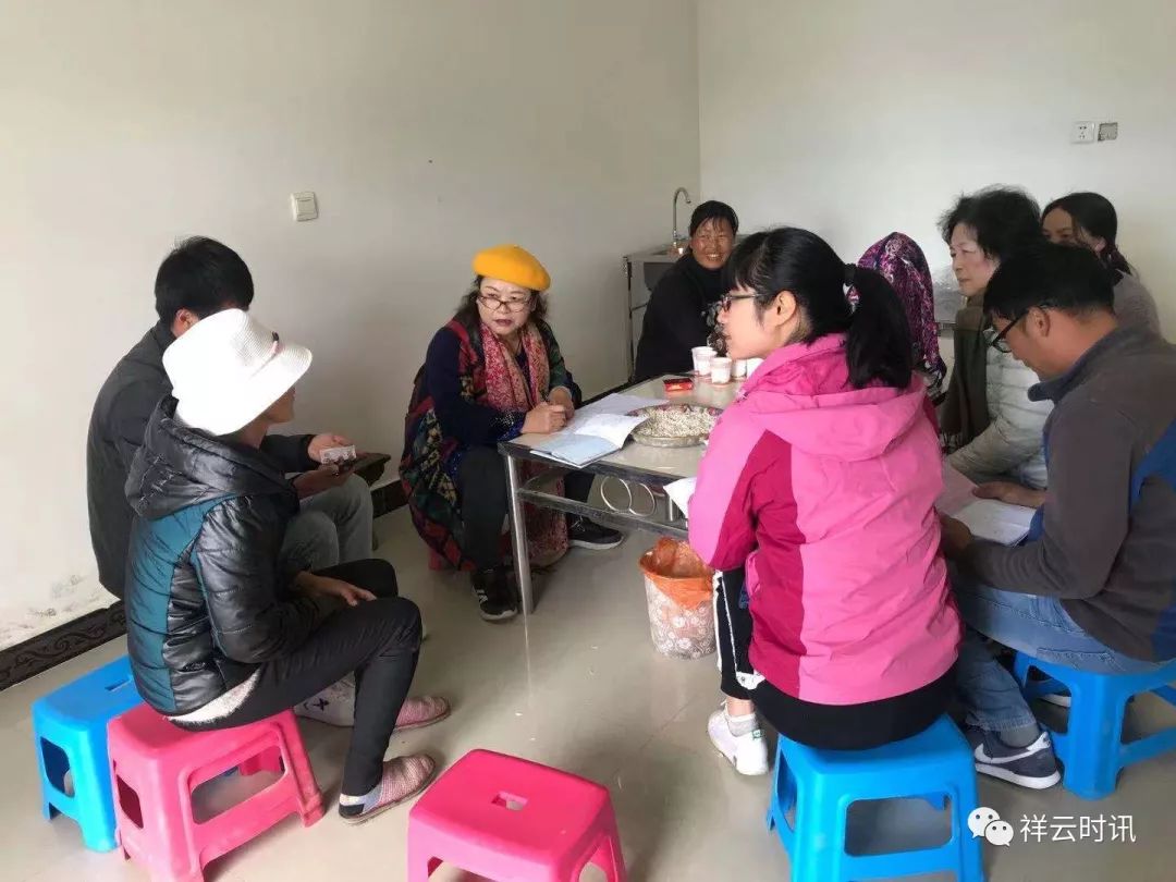 农村贫困母亲发放两癌救助金,横峰为贫困两癌母亲发放救助金