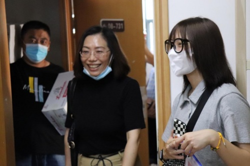 武汉工程科技学院活动,武汉工程职业技术学院迎接新生