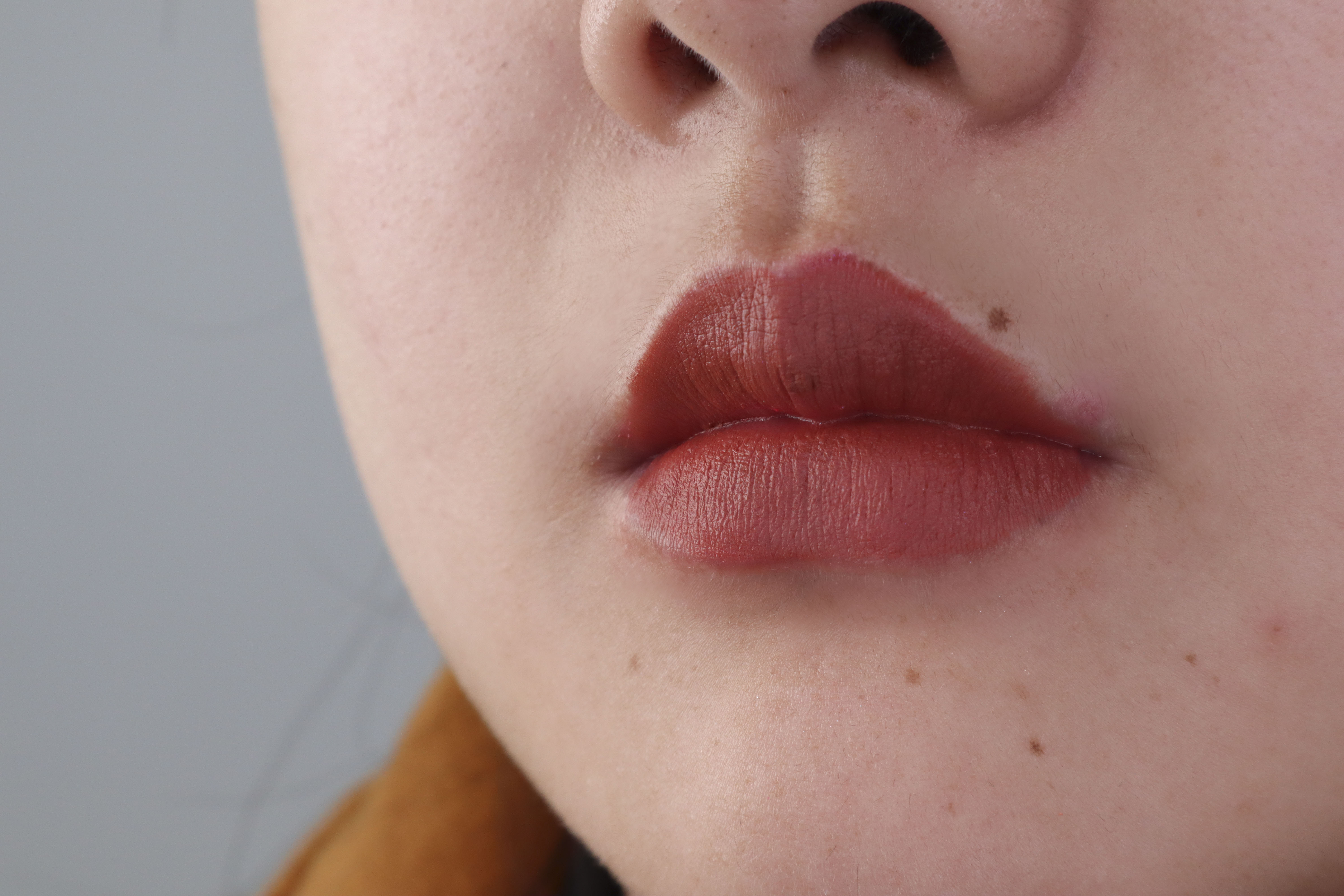 明星涂这个色号也要丑哭?7大口红色系实测,黄黑皮真的不能碰!