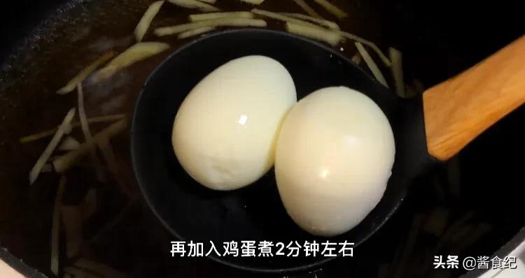 鸡蛋核桃枸杞一起吃有什么好处,枸杞加鸡蛋生姜对男人有什么好处