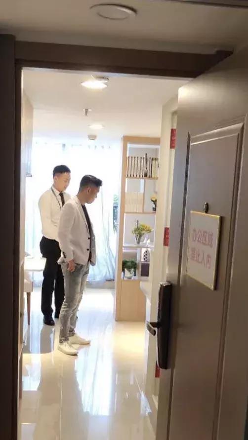 碧桂园关爱一线的员工,碧桂园坚守岗位