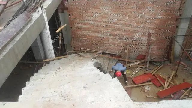 农村房石材干挂,全屋定制廖先生