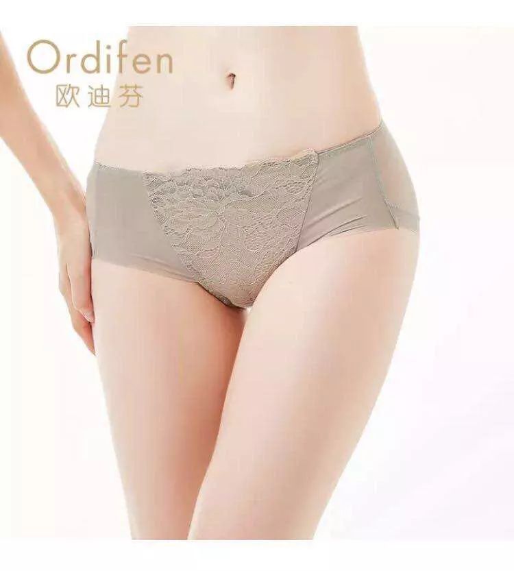 为什么超人内裤要外穿,内衣外穿超人