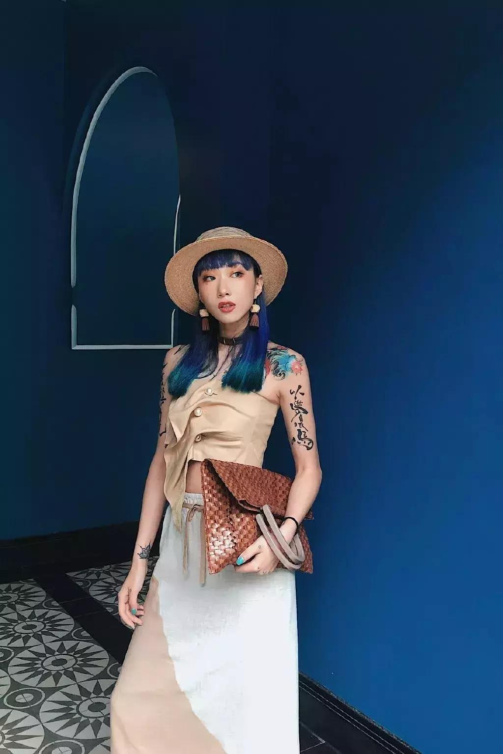 服装设计师的180㎡低调奢华家,超美衣帽间顶一个小户型