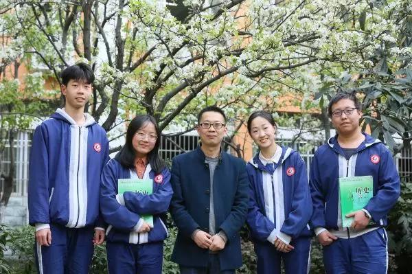 【华西名师】喜喜老师：扎根广中17年用爱塑造每一个学生