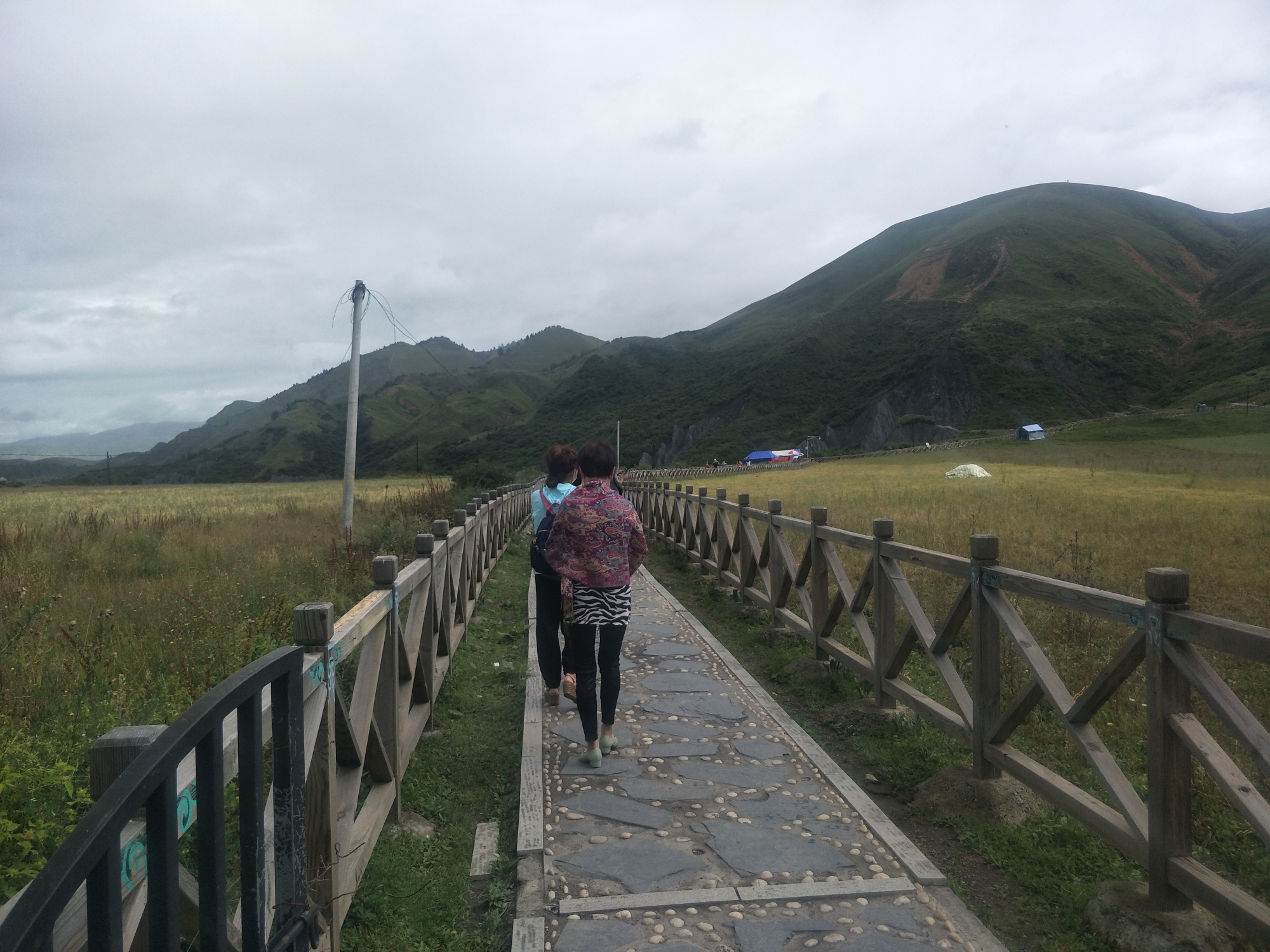 318国道沿途能感受到最明显的变化,318国道沿途的风景有哪些