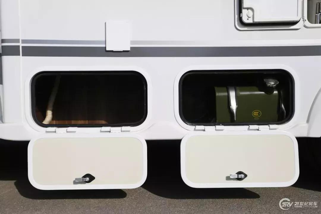 最便宜的c型依维柯自动挡房车,最便宜的依维柯自动挡c型房车