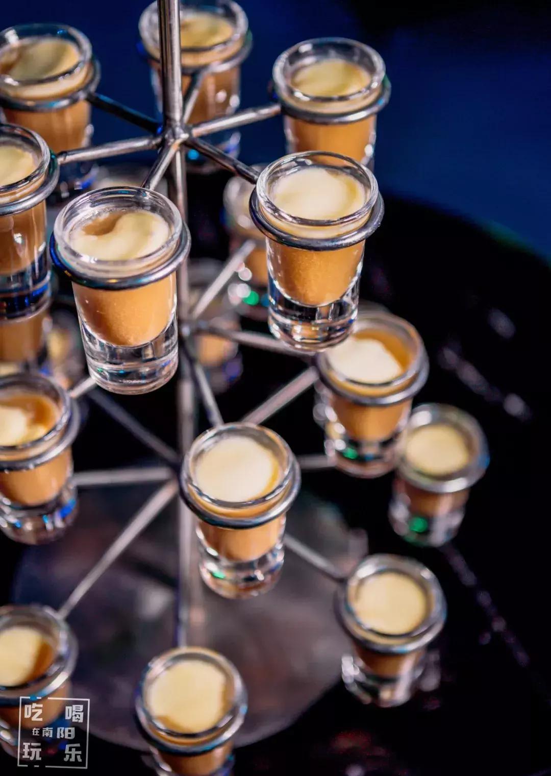 藏身南阳小区边斗酒场,1%的人能找到!茶奥利奥冰激凌吃了都醉?