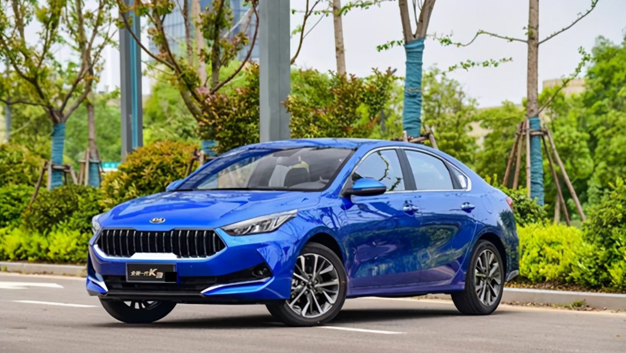 新款k3对比科鲁泽,起亚k3和科鲁泽哪个值得买