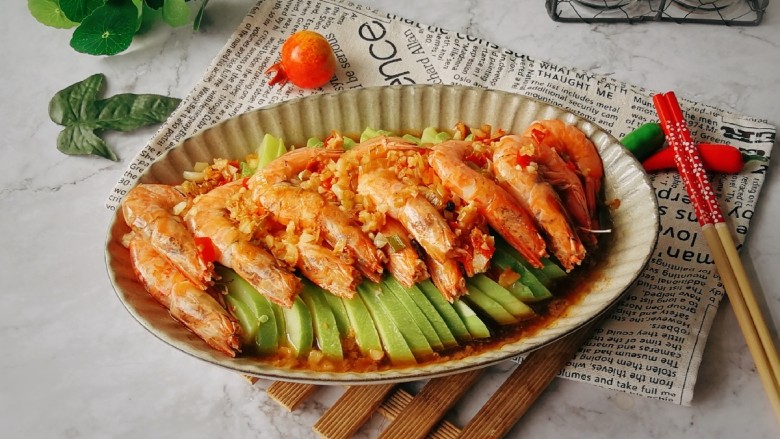 莴笋炒牛肉莴笋怎么切,莴笋的家常做法莴笋炒牛肉