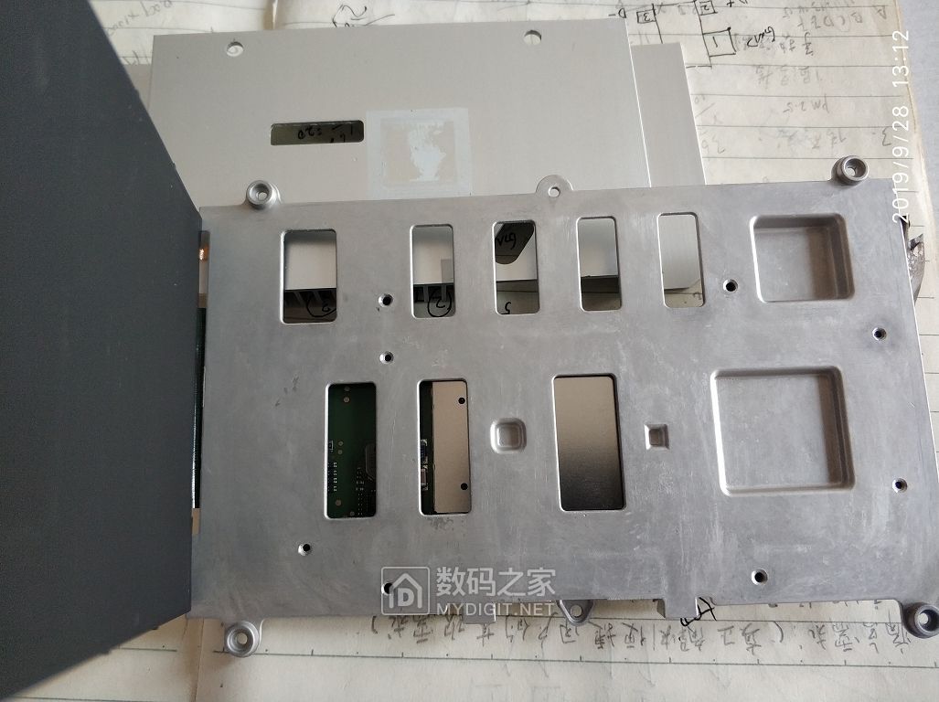 最后之作！被宣告死亡的DaydreamVR及联想MR头显一体机拆解一览