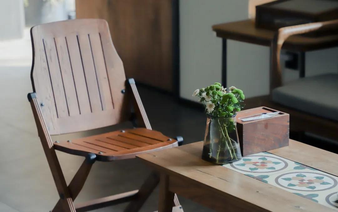 如果你身边有这三种人一定要深交,身上自带穷气的人劝你不要深交