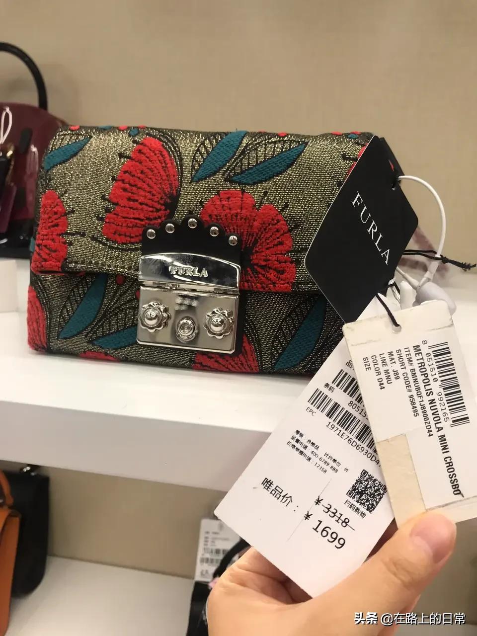 线上售卖的coach包都是奥莱款吗,coach唯品会包包