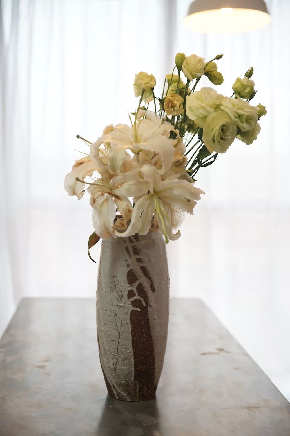 用水泥砌橱柜,用粘土做迷你橱柜