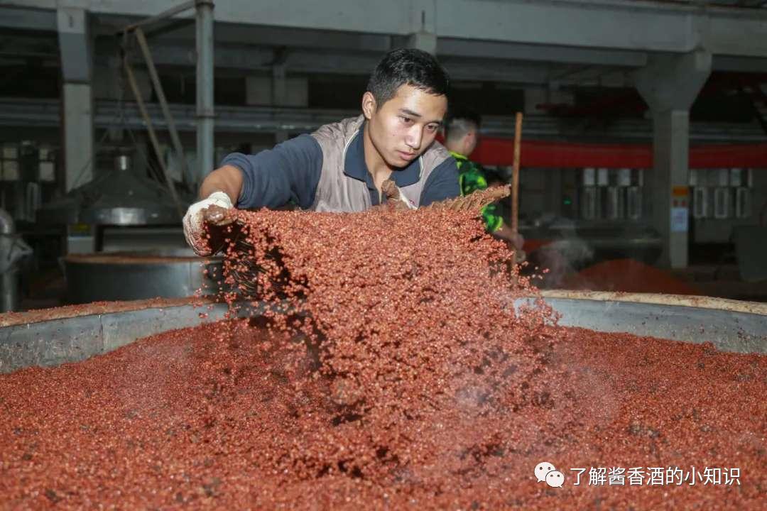 别再喝酱香型白酒了,假的酱香酒有什么危害