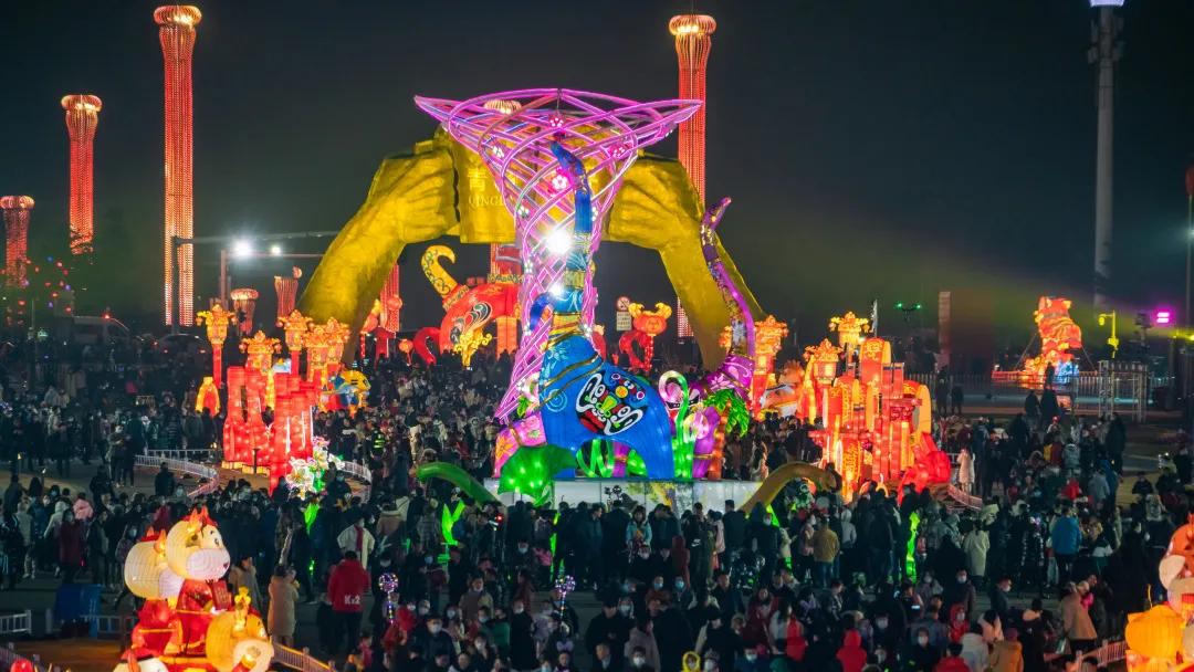 青岛西海岸金沙滩啤酒城,青岛金沙滩啤酒城简介