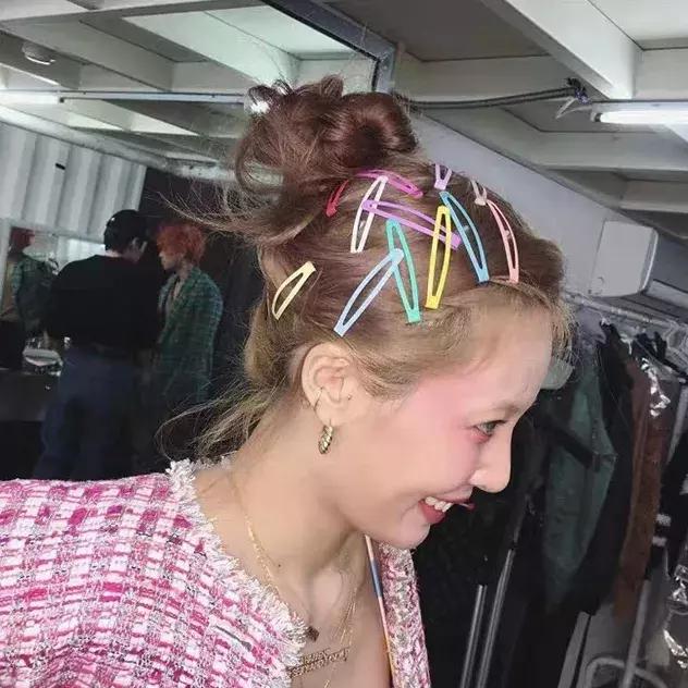 火爆全宇宙的“泫雅风”背后有着怎样的文化元素?转发送眼影盘