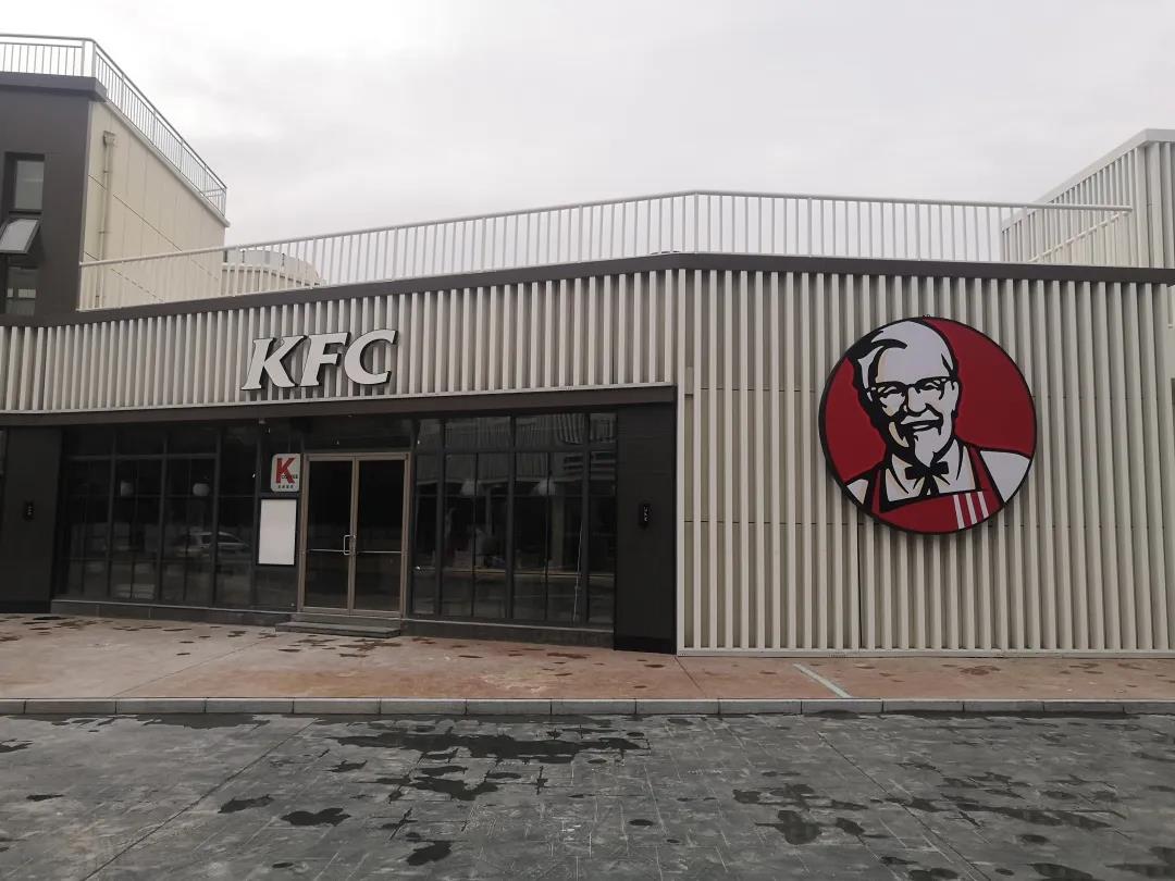 陕西最“豪华”大学之一!坐拥4大“网红”食堂,游泳馆、商业街一应俱全!