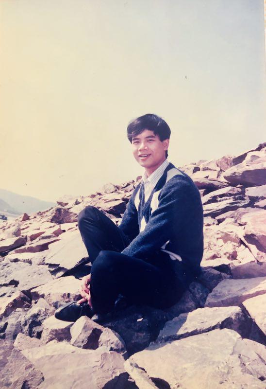 光头十年不剪发留多长,十年老光头