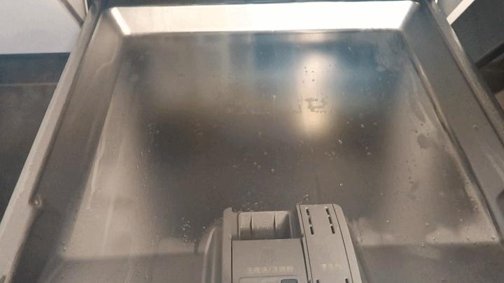 台式洗碗机到底是鸡肋还是神器,洗碗机是真的香还是智商税