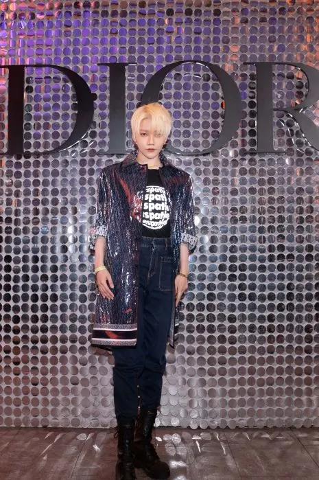 迪奥dior2020走秀冬季款运动鞋,dior2012春夏走秀视频完整版