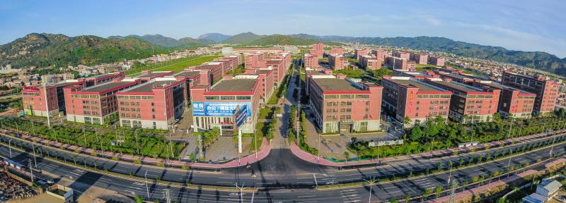 一座充满希望的新城在崛起,一座正在崛起的特大型城市