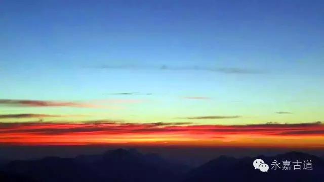 温州四海尖上观日出，初阳如血，美轮美奂，绝无仅有