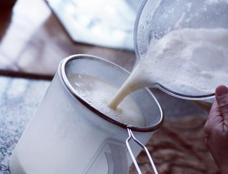 早餐打豆浆的豆,打豆浆的豆子怎么处理豆浆好喝