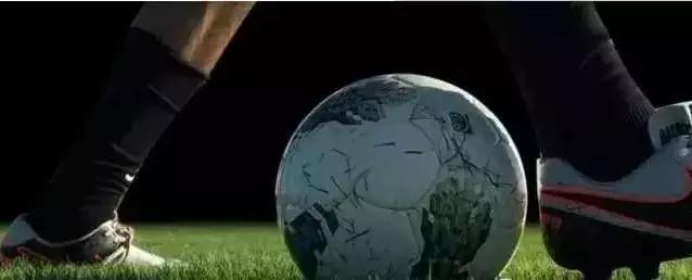 足球技巧踩单车,足球超燃踩单车过人