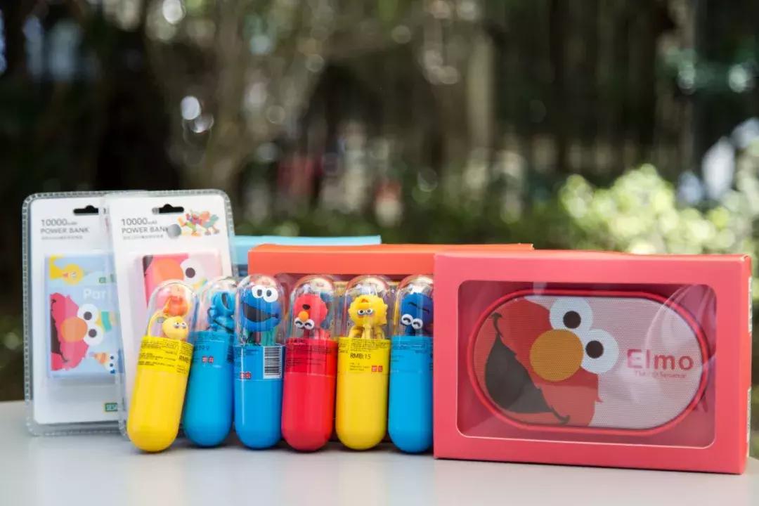 kakaofriends名创优品盲盒,kakao联名款保温杯名创优品