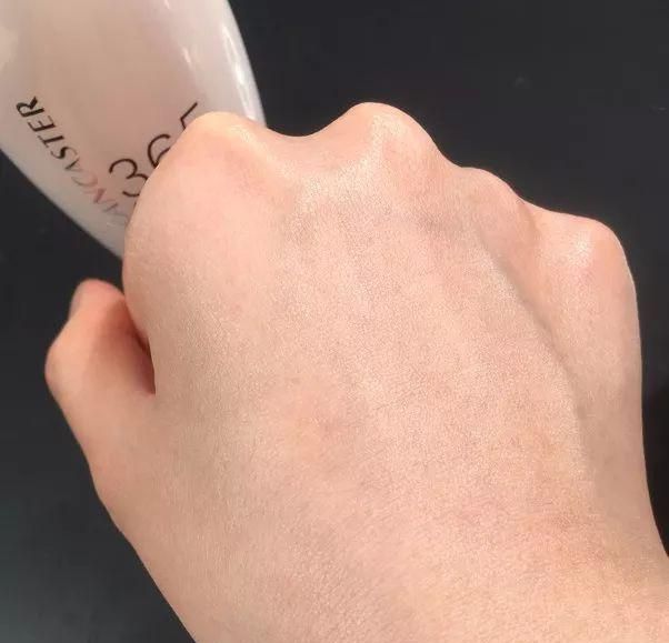 「评测」这7支美白精华，满足了敏感肌的我对提亮淡斑的所有幻想