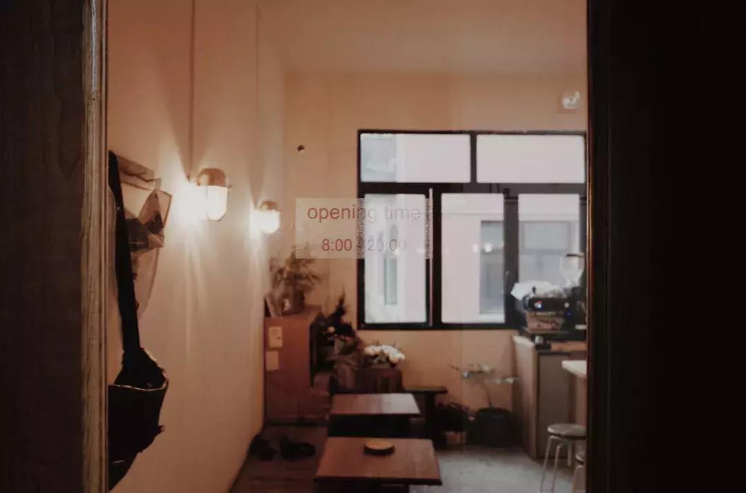 我们找到了重庆最用心的咖啡师，就在这间10㎡的小店里