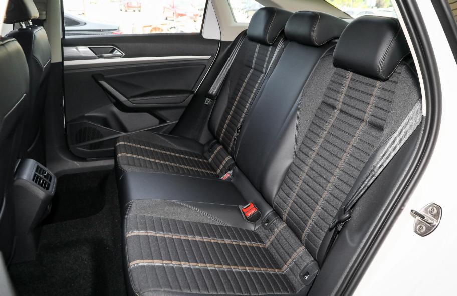 朗逸1.5l自动风尚版内饰实拍图片,朗逸1.5l自动舒适版配置解析