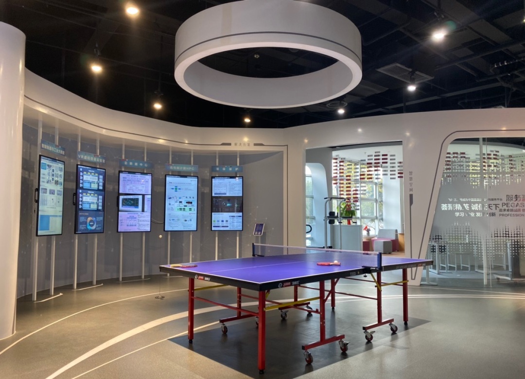 与你同行|荟诚信息:光阴十载,始终如一!企业身边的服务专家