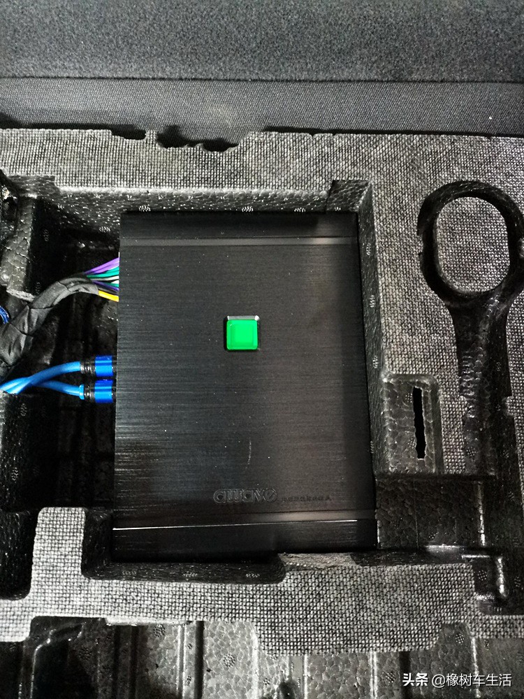 值得倾听奥迪TT汽车音响改装awave爱威AC650C