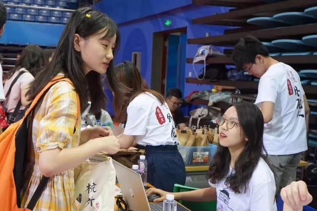 大一新生不该带电脑,大一新生学电脑有必要吗