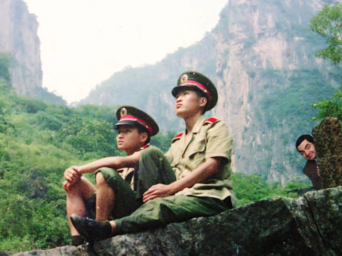 八一建军节向军人们致敬人民网,八一建军节致敬永不褪色的军魂