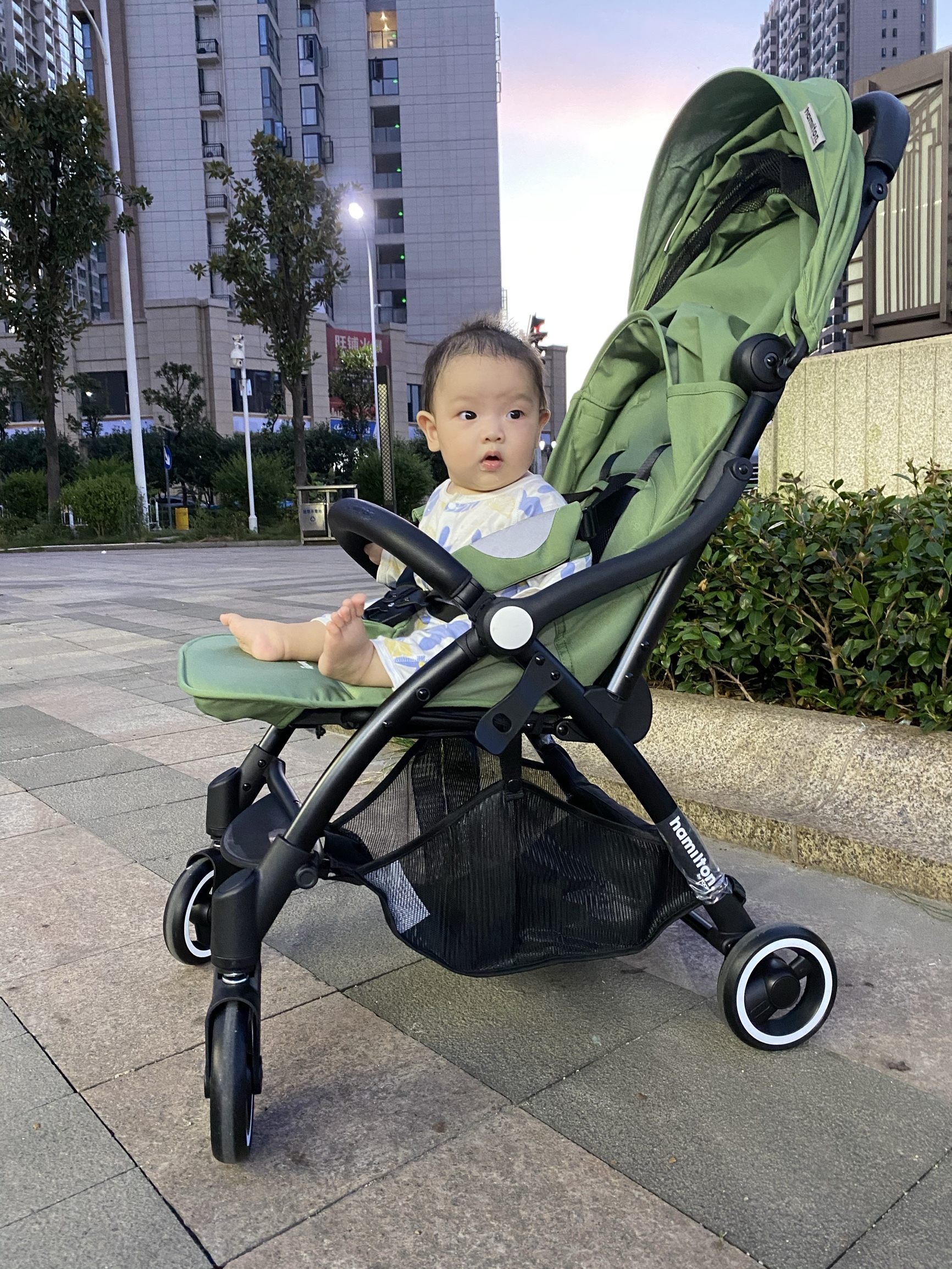 推车婴儿车测评,婴儿推车买什么车好