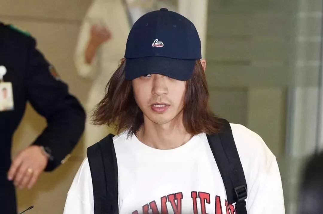 “性资源”成了韩国娱乐圈的社交货币，韩娱公司欠民众一场变革