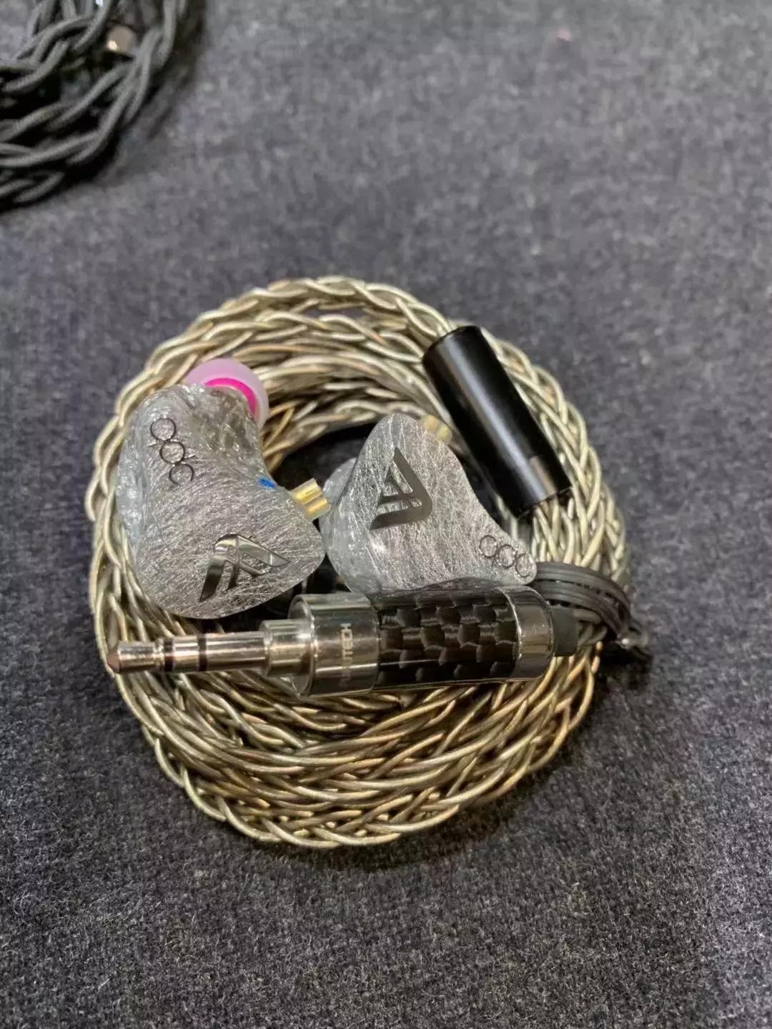 焕测评丨万元线材龙争虎斗，谁才是qdcVX的最佳伴侣？