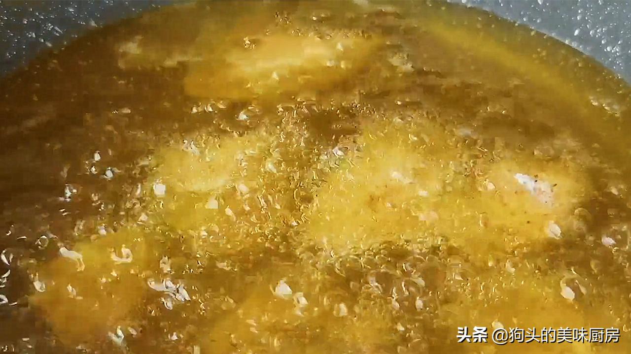 炸鸡块不裹面粉最简单的做法,过年炸鸡块用淀粉还是面粉好吃