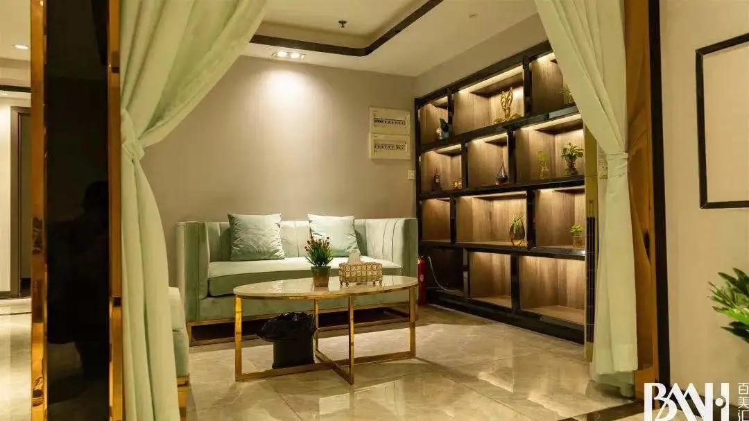 初中毕业女生学美容,女生学美容工资多少