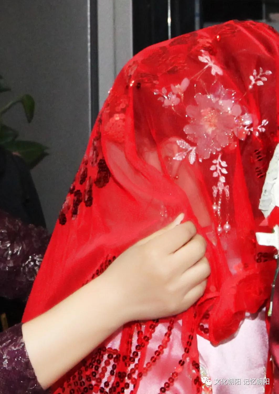 婚礼的习俗端洗脸水要说话,婚礼的习俗也特别朴实