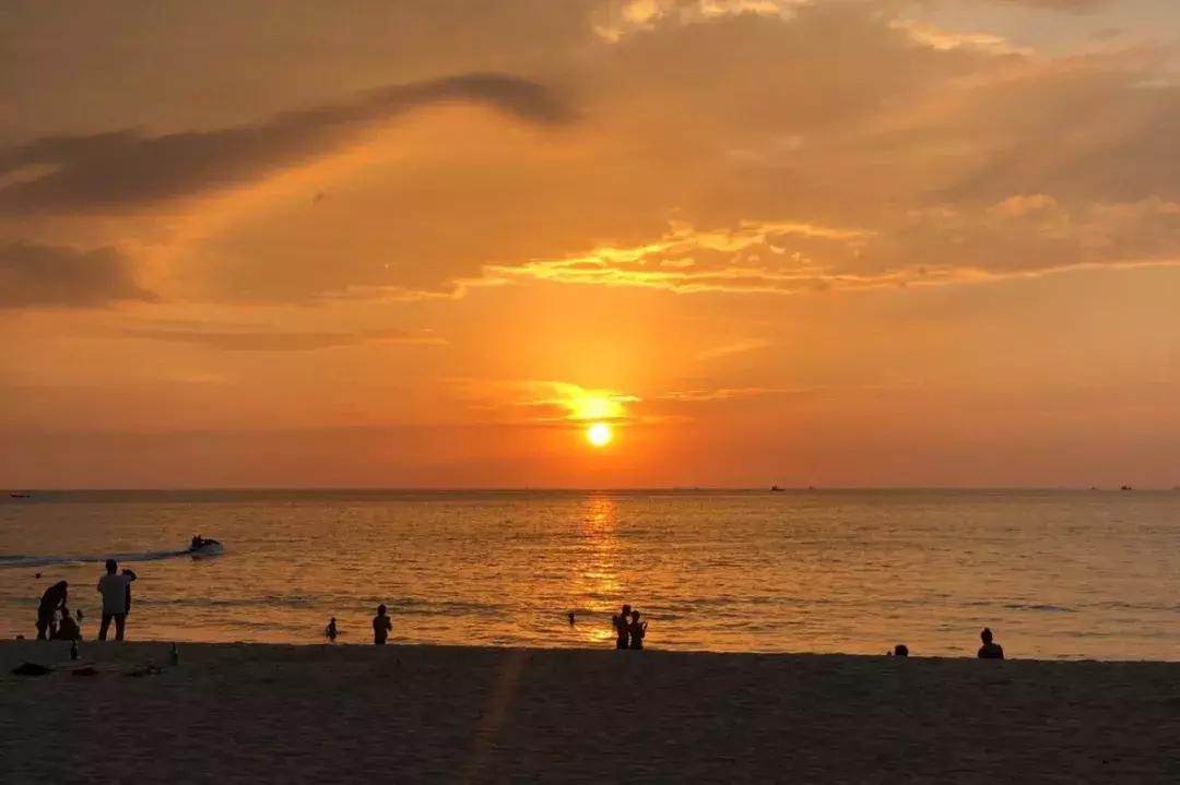 普吉岛雨天游玩攻略视频,普吉岛旅游帆船3天2晚