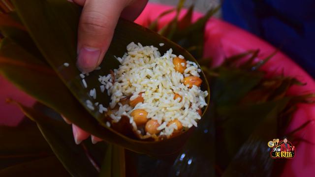 芬姐咸肉粽的做法和配料,咸肉粽的制作方法及配料